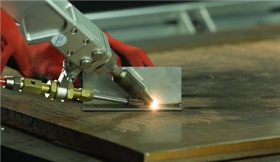 Lämpöhalvausongelmat suuritehoisessa laserprosessoinnissa